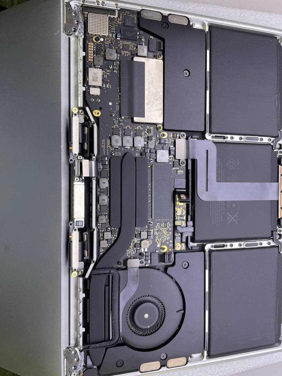 internal macbook pro parts diagram